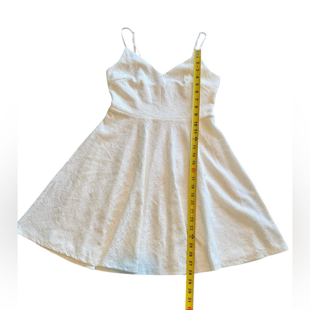 Lulu's Dress White Lace Sleeveless A-Line Women’s Size Small - Picture 11 of 13